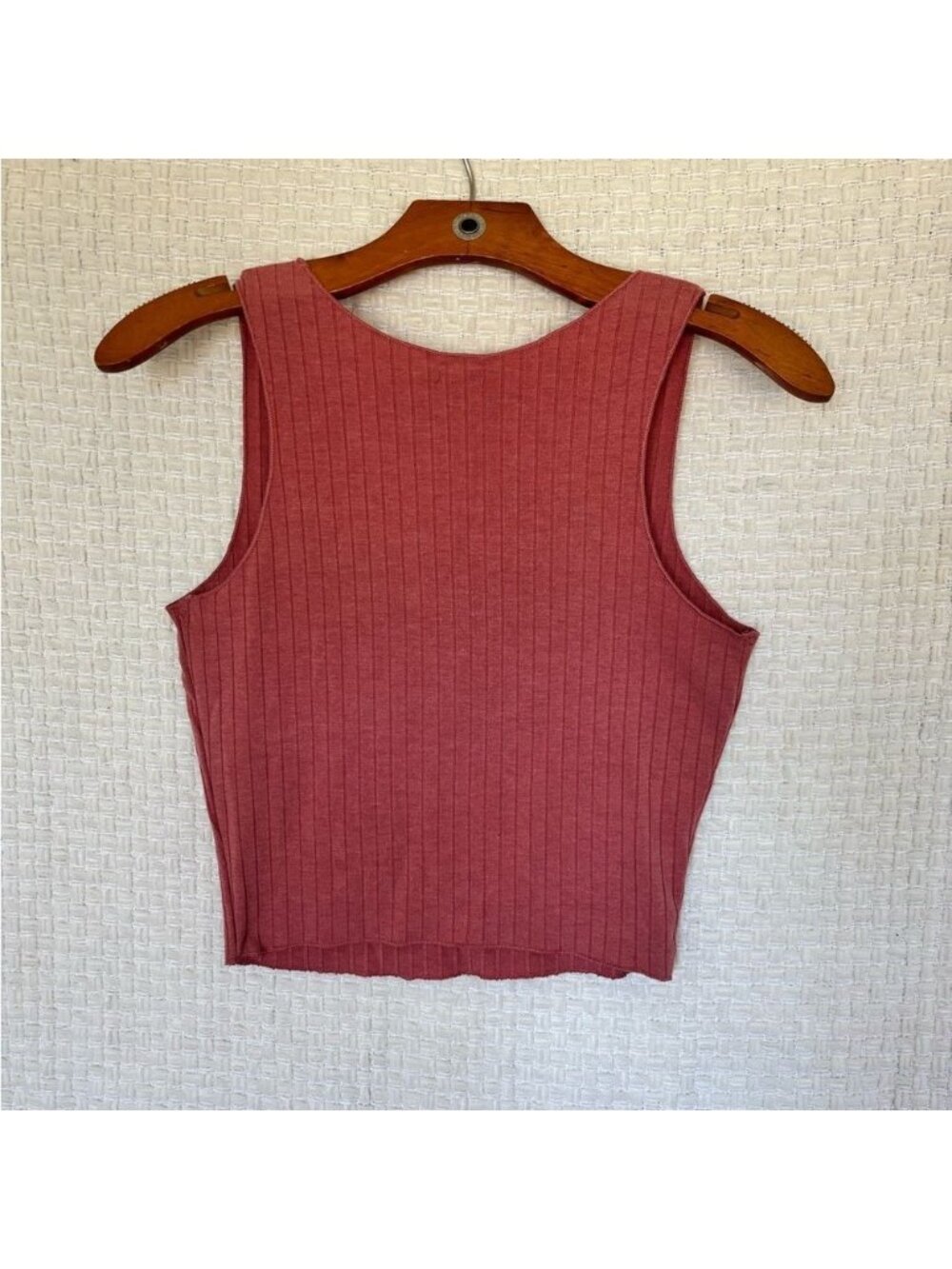 Ribbed Crop Top - Picture 3 of 3